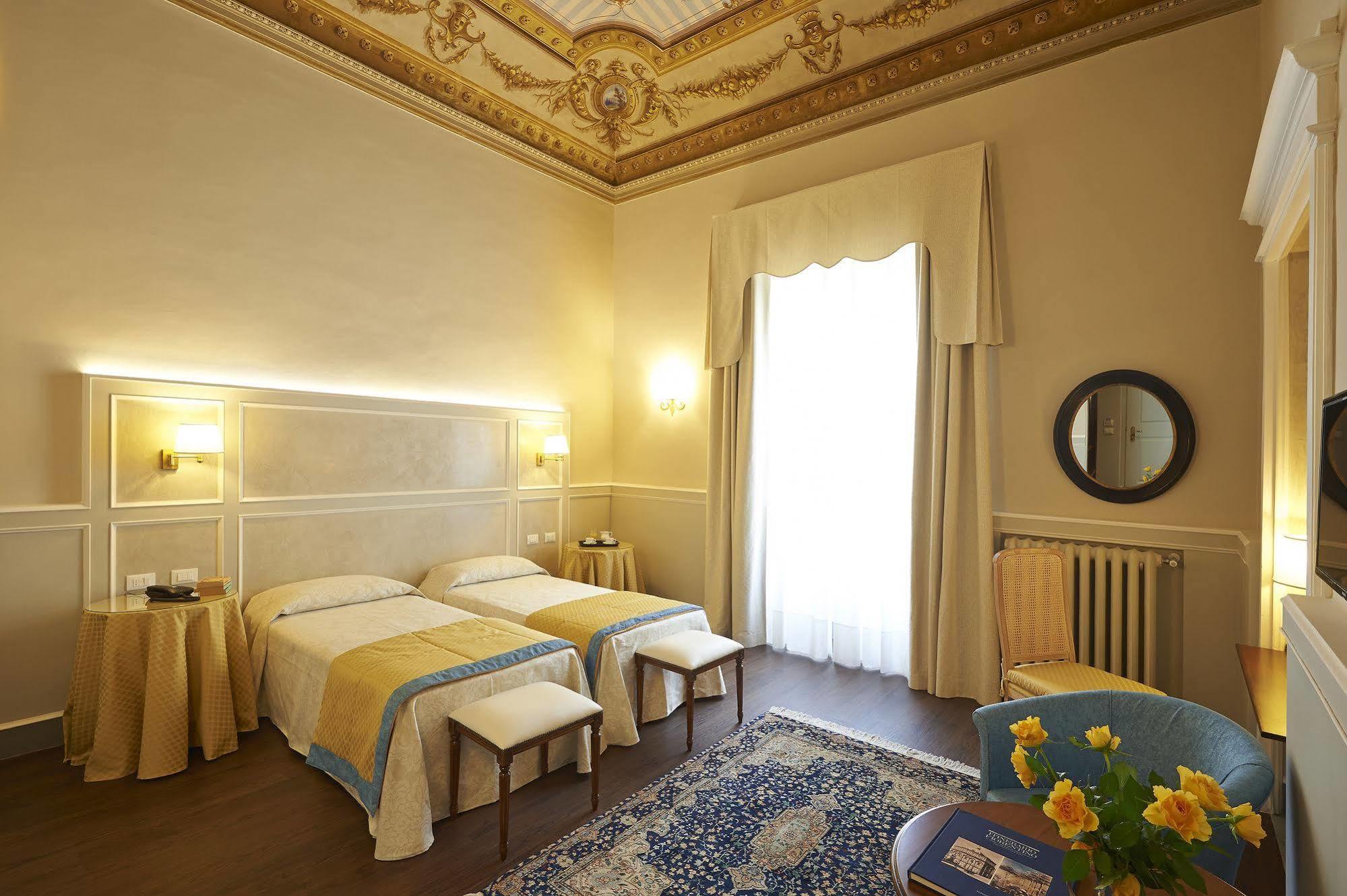 Hotel Firenze Capitale Exteriör bild