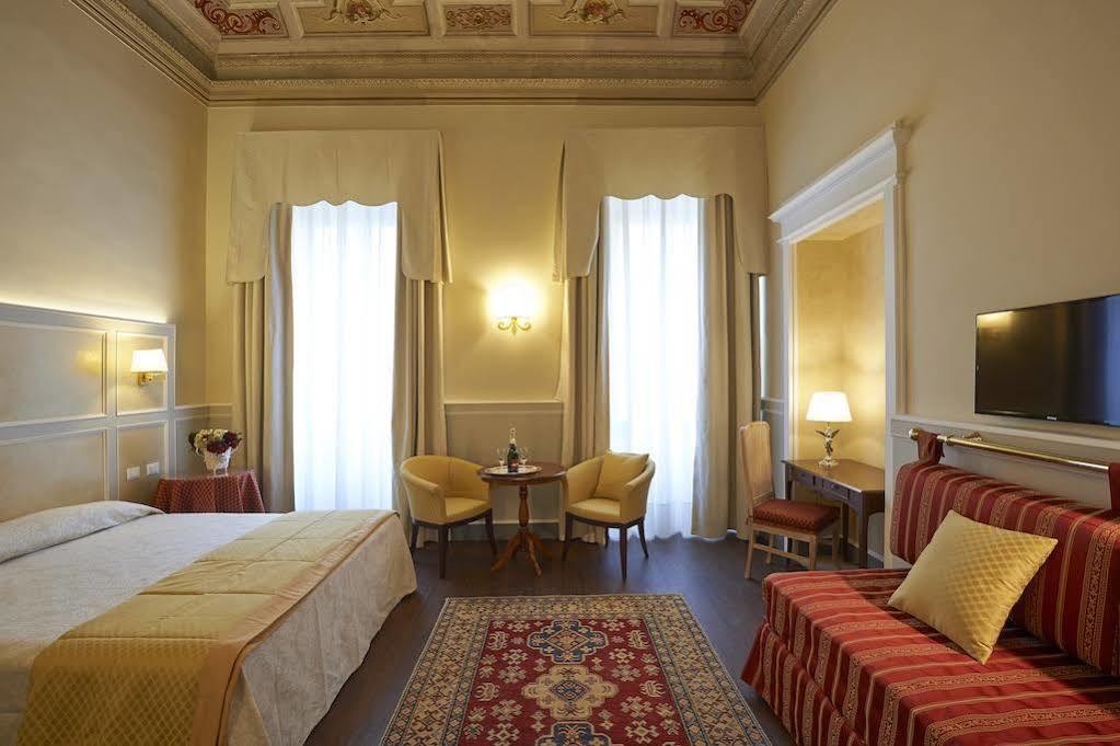 Hotel Firenze Capitale Exteriör bild